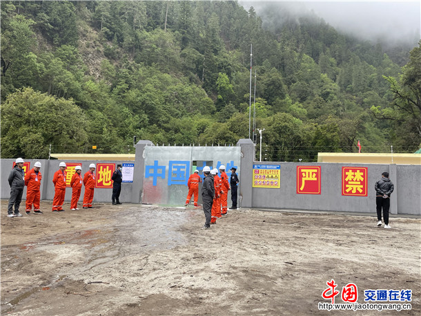 海南雅林段民爆储存库建设顺利通过验收